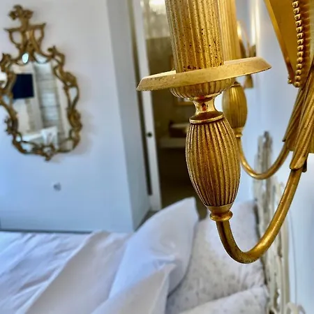 Queen Bee Apartament *